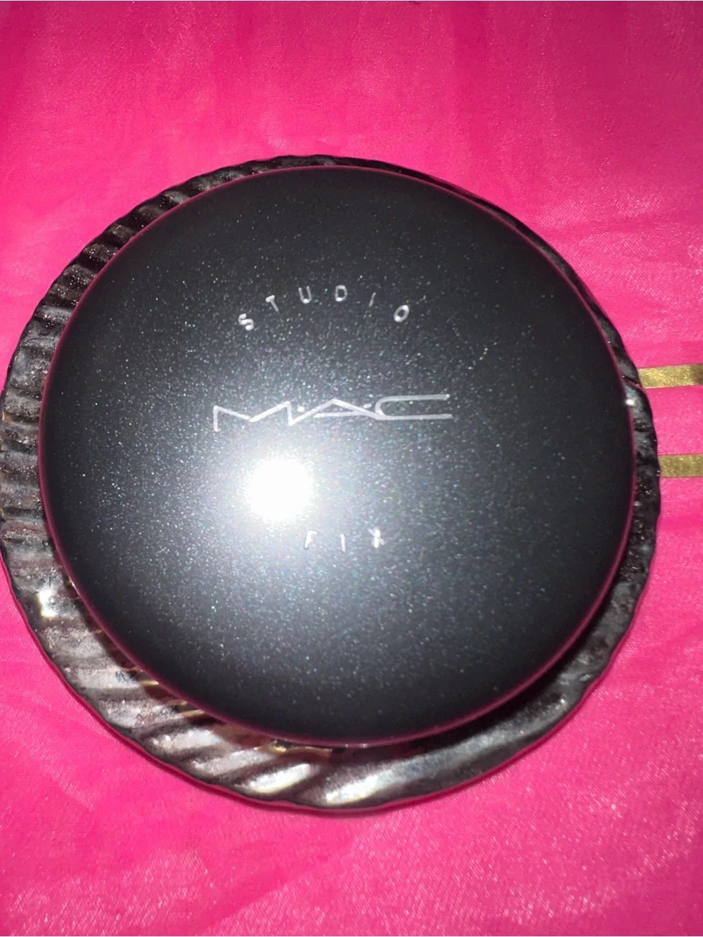 MAC NC25 Studio Fix Powder Plus Foundation